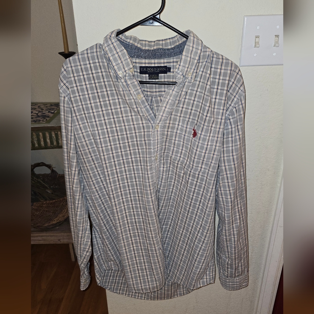 US Polo Button-Up Shirt - Picture 2 of 4